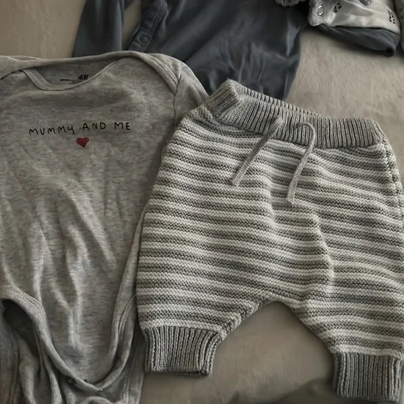 NB BabyBoy Clothes - Picture 2 of 4